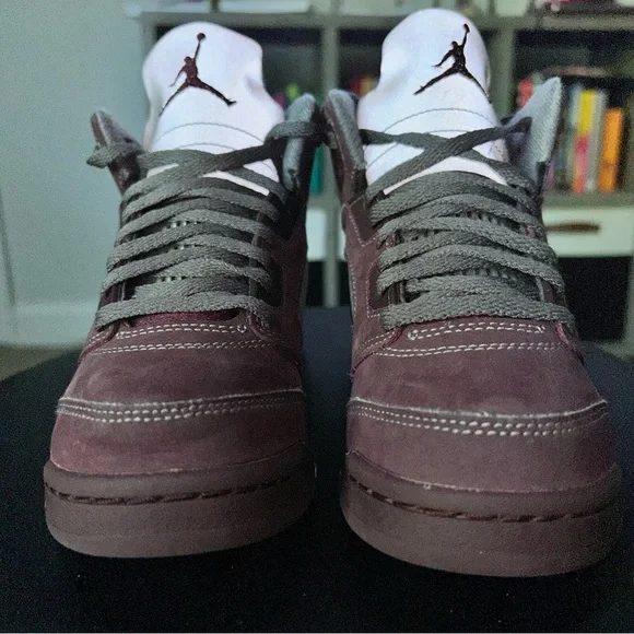 Jordan 5 Retro ‘Burgundy’kids 2Y (GS)burgundy lt blueGreat Condition